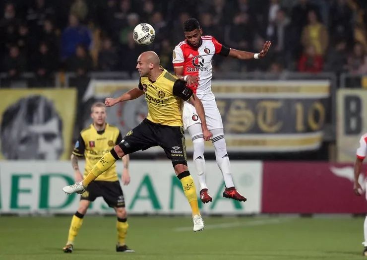 竞进攻的三 竞进攻的三